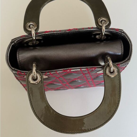 DIOR Lady Dior Anselm Reyle Cannage Medium Metallica Handbag - Picture 6 of 11